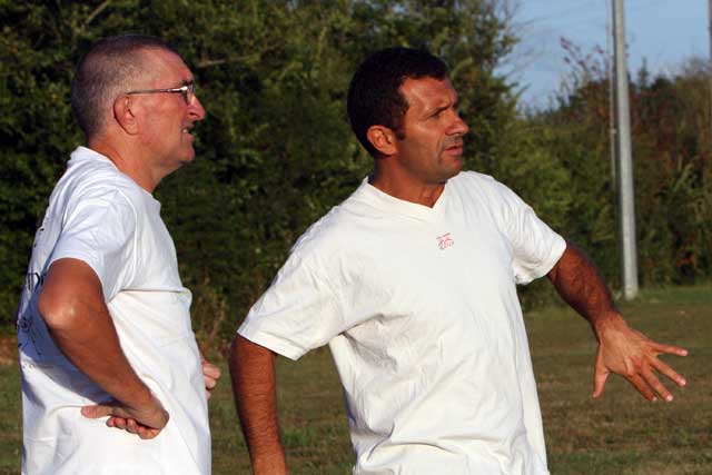 Bargues et Estrada s'en vont.|Jean-Paul Epinette