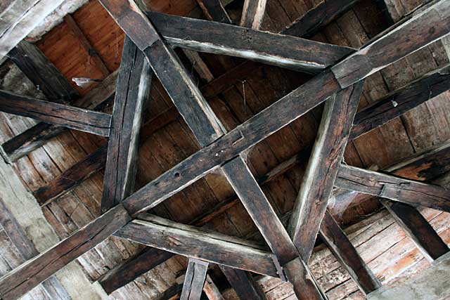 L'assemblage est un ouvrage de bûcheron plutôt que de charpentier - Jean-Paul Epinette L'assemblage est un ouvrage de bûcheron plutôt que de charpentier - Jean-Paul Epinette