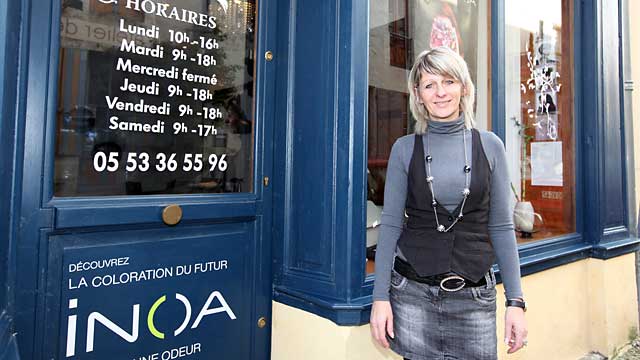 Tendance coiffure, 30 rue Saint-Roch.| © Jean‐Paul Epinette ‐ iCimedia|Jean-Paul Epinette Tendance coiffure, 30 rue Saint-Roch.| © Jean‐Paul Epinette ‐ iCimedia|Jean-Paul Epinette