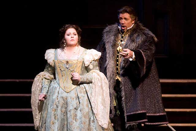 Angela Meade dans le rôle d'Elvira (Met Opera)|Jean-Paul Epinette