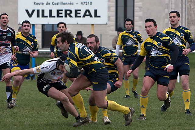 Romain Cheyrou attaque la ligne.| © Jean&#8208;Paul Epinette &#8208; iCimedia|Jean-Paul Epinette