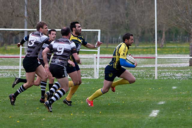 Suivi de Fornasier, Conduché file derrière la ligne d'essai. 