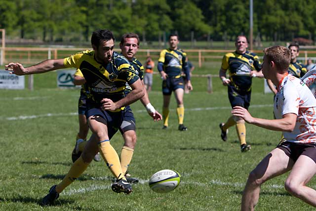 Fornasier et les attaquants villeréalais ont souvent mis le feu.