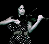 Karen Jeauffreau, violon. Karen Jeauffreau, violon.