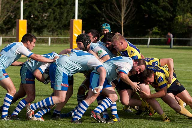 Les Villeréalais ont laissé beaucoup d'énergie face au lourd paquet des champions.|Photo © Jean-Paul Epinette - icimedia@free.fr Les Villeréalais ont laissé beaucoup d'énergie face au lourd paquet des champions.|Photo © Jean-Paul Epinette - icimedia@free.fr