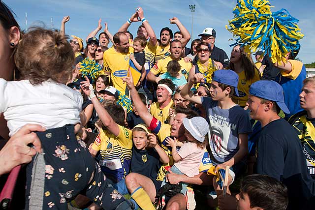 Le rugby villeréalais est une grande famille : au sens propre comme au sens figuré !|Photo © Jean-Paul Epinette - icimedia@free.fr