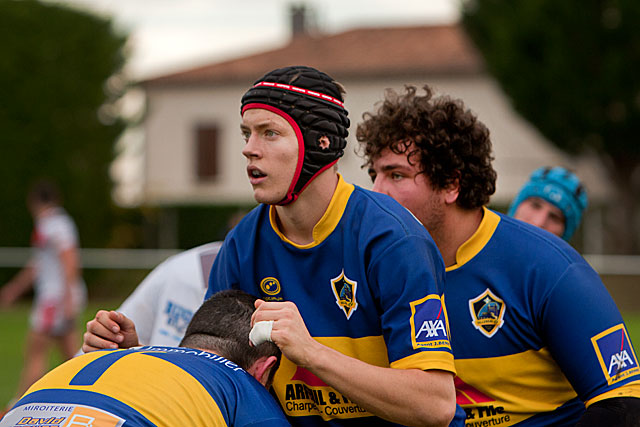 Les jeunes Villeréalais ont fait front : Nathan Gouget (casque) et Paul Bouyou, auteur du second essai.