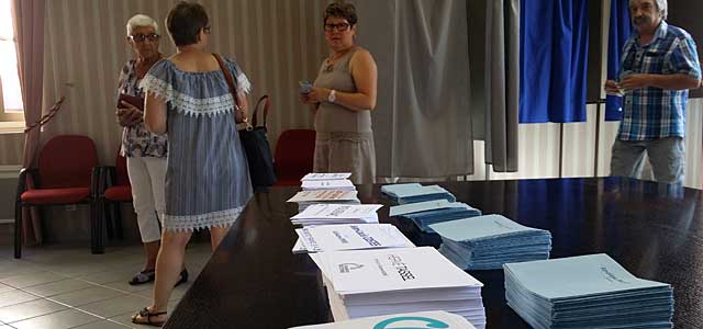 La participation des électeurs villeréalais a été bien plus forte qu'au niveau national... - Photo © jean-Paul Epinette - icimedia@free.fr La participation des électeurs villeréalais a été bien plus forte qu'au niveau national... - Photo © jean-Paul Epinette - icimedia@free.fr