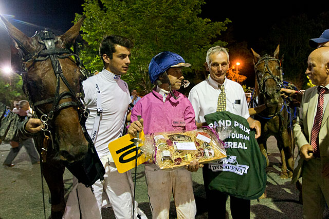 Depuis plus d'un siècle les trotteurs sont les rois du Meeting de Villeréal...|Photo © jean-Paul Epinette - icimedia@free.fr