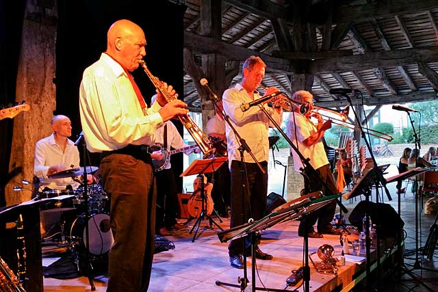 Le swing du Phoenix Revival clôturera ces deux jours de festival...|Archive © jean-Paul Epinette (2017) Le swing du Phoenix Revival clôturera ces deux jours de festival...|Archive © jean-Paul Epinette (2017)
