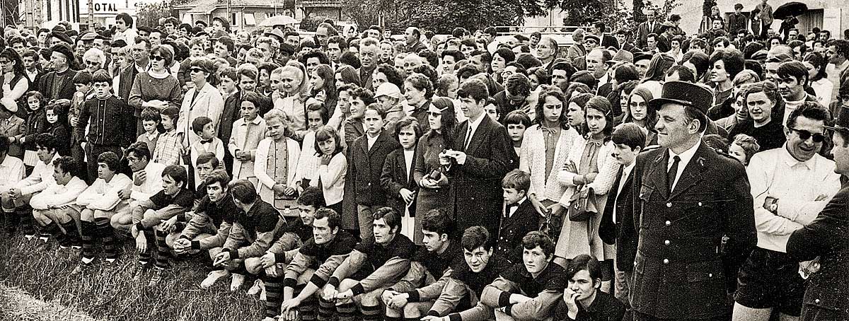 1969 - La foule des Villeréalais lors des fêtes du 700e anniversaire... - Collection Jean-Paul Epinette. 1969 - La foule des Villeréalais lors des fêtes du 700e anniversaire... - Collection Jean-Paul Epinette.