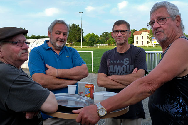 Autour d'Arnaud Beuvin, le président, les bénévoles du club étaient à l'honneur... - Photo © jean-Paul Epinette - icimedia@free.fr Autour d'Arnaud Beuvin, le président, les bénévoles du club étaient à l'honneur... - Photo © jean-Paul Epinette - icimedia@free.fr