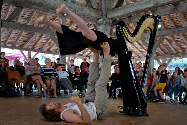 Un Festival à Villeréal, quand le théâtre s'invente sous nos yeux... - Photo © jean-Paul Epinette - icimedia@free.fr Un Festival à Villeréal, quand le théâtre s'invente sous nos yeux... - Photo © jean-Paul Epinette - icimedia@free.fr