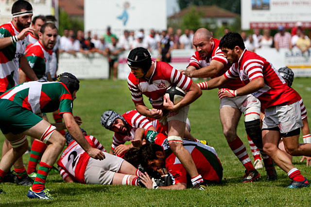 Dans les arrêts de jeu, les Capelains ont tout donné - Photo © jean-Paul Epinette - icimedia@free.fr Dans les arrêts de jeu, les Capelains ont tout donné - Photo © jean-Paul Epinette - icimedia@free.fr