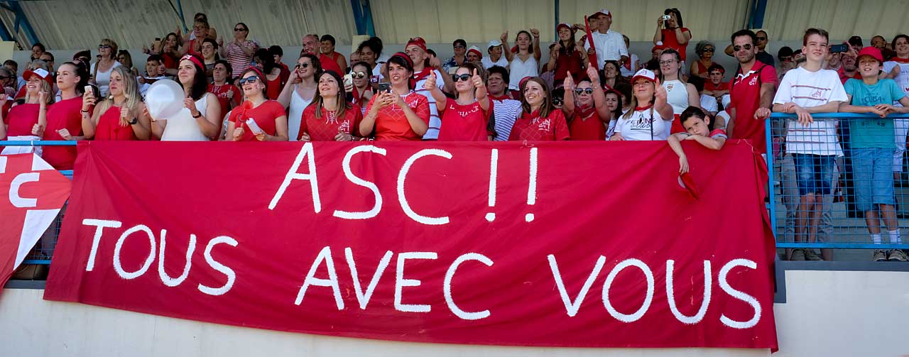Les Capelains peuvent être fiers de leur club, deux fois vice-champion de France en une décennie... - Photo © jean-Paul Epinette - icimedia@free.fr Les Capelains peuvent être fiers de leur club, deux fois vice-champion de France en une décennie... - Photo © jean-Paul Epinette - icimedia@free.fr