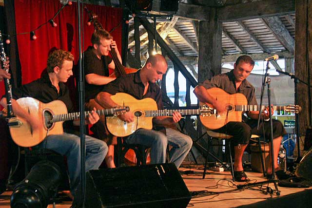 Les Music'halle Concerts reprennent dès dimanche 11h... - Photo © jean-Paul Epinette - icimedia@free.fr