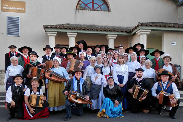 Le spectacle des Gavachers et des Troubadours, le dimanche, a enchanté les spectateurs...|Photo Troubadours de Guyenne