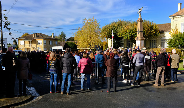 100 ans après, le souvenir du sacrifice de nos anciens reste vif. Mais qu'en sera-t-il demain ?... - Photo © jean-Paul Epinette - icimedia@free.fr