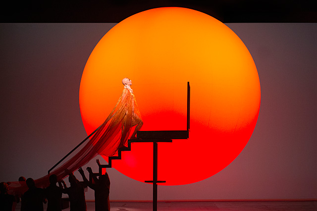 Akhnaten, un opéra contemporain, en direct du Met Opera New York.|Photo © Met Opera Akhnaten, un opéra contemporain, en direct du Met Opera New York.|Photo © Met Opera