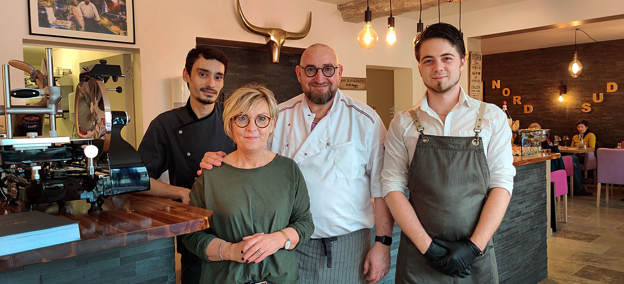 L'équipe de Nord-Sud : Clément, Fanny, Pascal et Jack. Un accueil chaleureux. - Photo © Jean-Paul Epinette.