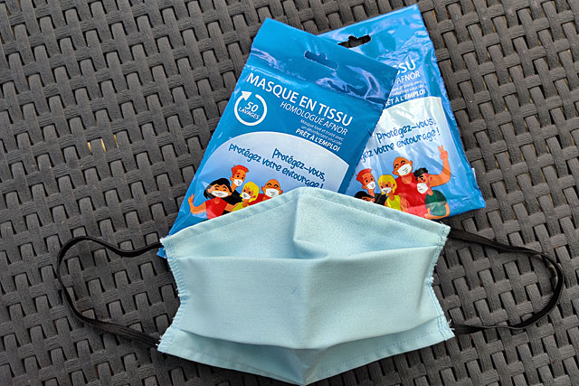Un second type de masque homologué, lavable 50 fois, sera aussi distribué gratuitement parla mairie...|Photo © Jean-Paul Epinette. Un second type de masque homologué, lavable 50 fois, sera aussi distribué gratuitement parla mairie...|Photo © Jean-Paul Epinette.