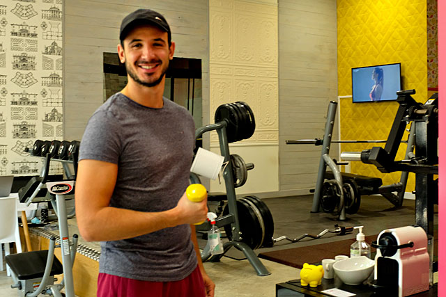 Maxime Chéroux a voulu une salle de fitness au plus près des gens d'ici...|Photo © Jean-Paul Epinette