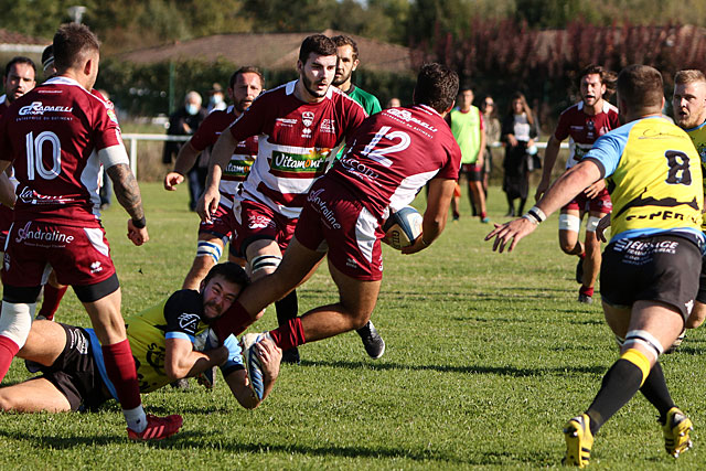 Incessante, la pression offensive de 4 Cantons aura été l'une des clés du match. - Photo © Jean-Paul Epinette