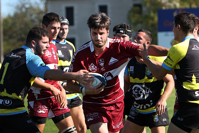 Moins dynamique qu'ont l'aurait aimé, 4 Cantons a toutefois montré du caractère et conservé le contrôle du match...|Photo © Jean-Paul Epinette