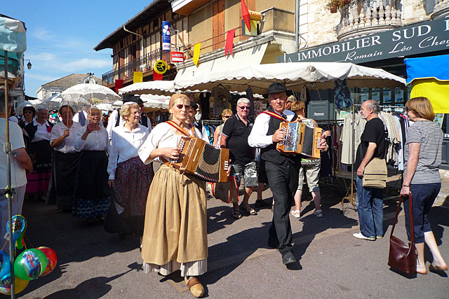 Il y a dix ans, Les Troubadours de Guyenne avaient ouvert le Forum des Assos...|| Photo © Jean-Paul Epinette Il y a dix ans, Les Troubadours de Guyenne avaient ouvert le Forum des Assos...|| Photo © Jean-Paul Epinette