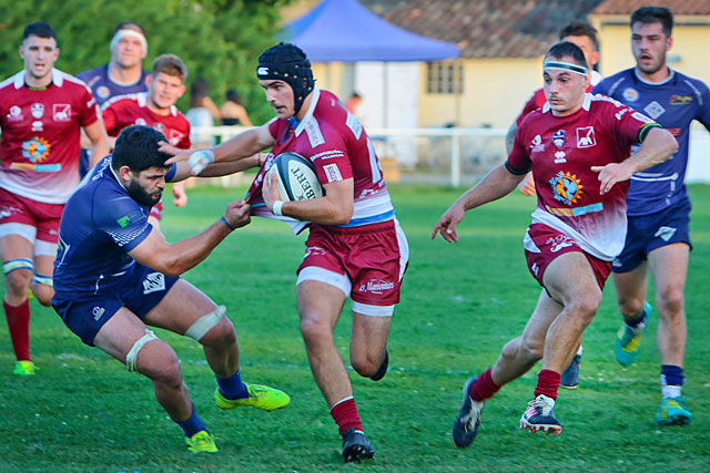 Comme lors de leur première saison, les Prune & Blanc comptent bien attaquer le championnat pied au plancher... - | Photo © Jean-Paul Epinette