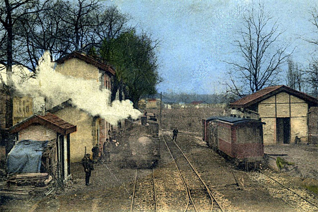 Les jours de foire, il était pourtant irremplaçable pour transporter bétail et marchandises - | Mémoire de Villeréal, Droits réservés