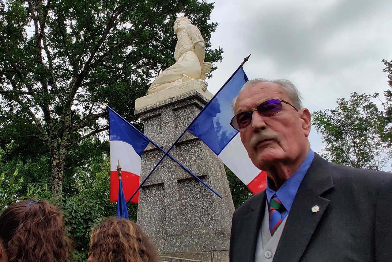 Devoir de mémoire. Jean-Claude Petitpas a entrepris de recenser tous les Villeréalais mobilisés pour la Grande Guerre, et de documenter leur fiche individuelle.|| Mémoire de Villeréal © Jean-Paul Épinette.